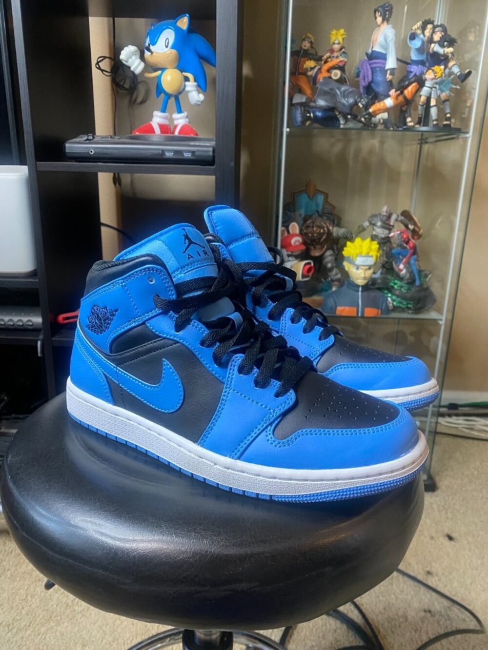 Size 8 - Air Jordan 1 Mid University Blue Black